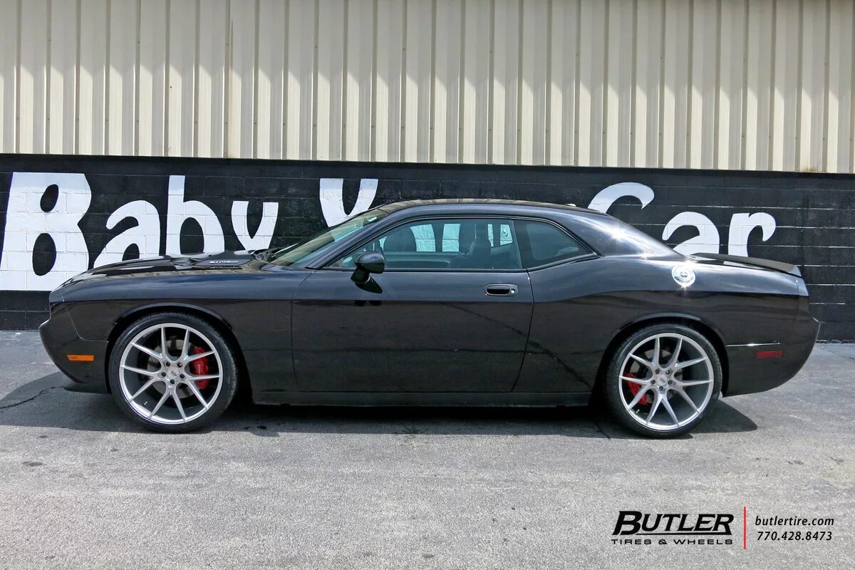 Диски челленджер. Додж челленджер диски r20. dodge challenger r22. диски dodge challenger r22. колеса на додж челленджер.