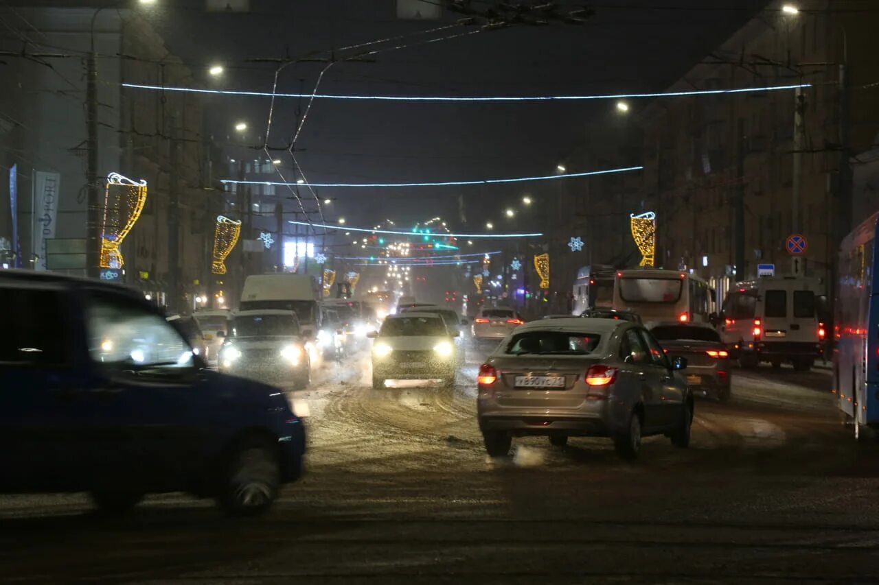 Вечер через 10. Пробки Тула 14 декабря.