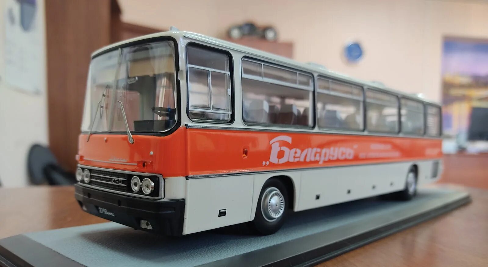 Купить модель беларусь. Икарус 250 CLASSICBUS. Икарус 250.58 1 43. Икарус 250 58 CLASSICBUS 1 43. Икарус КЛАССИКБАС 1 43.