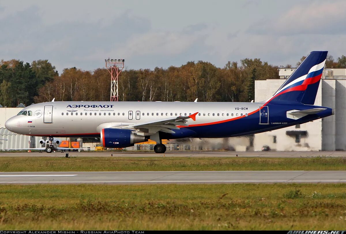 Аэробус аэрофлот фото. Airbus a320 Aeroflot. Airbus a320-214 Аэрофлот. Эйрбас а320 Аэрофлот. Аэробус а320 214 Аэрофлот.