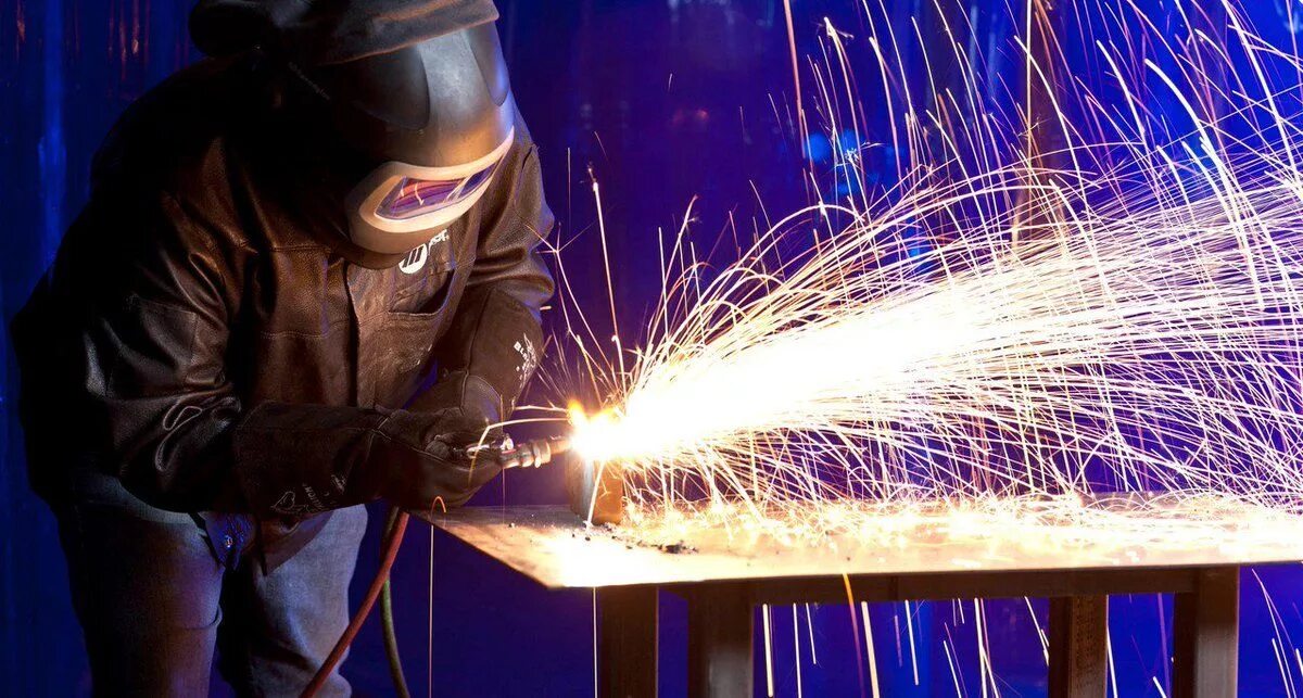 Сварщик электросварочные и газосварочные работы. Газосварочные работы. Сварщик. Сварщик. Сварка.
