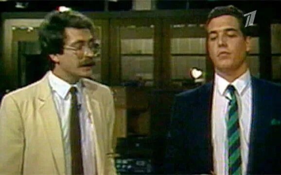 Владислав листьев взгляд. Программа взгляд. Взгляд телепередача 1987. Владислав листьев взгляд. Ведущие программы «взгляд» владислав листьев и дмитрий захаров.