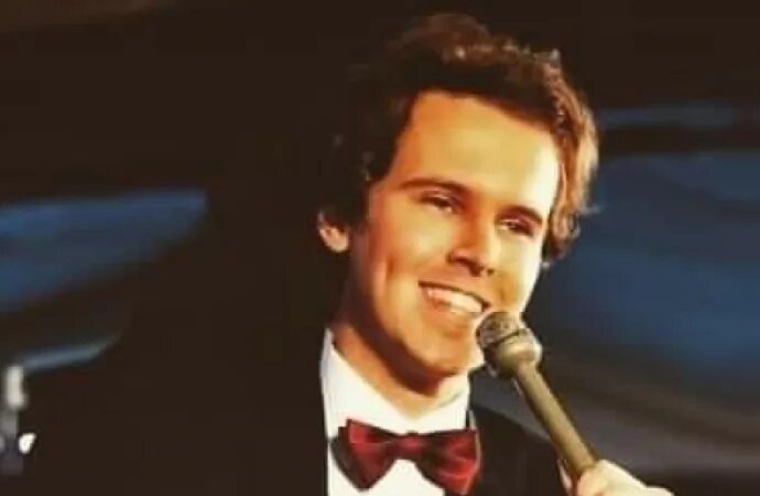 Alex abra. Алекс абра джаз на крыше. Трио антона котикова. Alex abra. Alex abra.