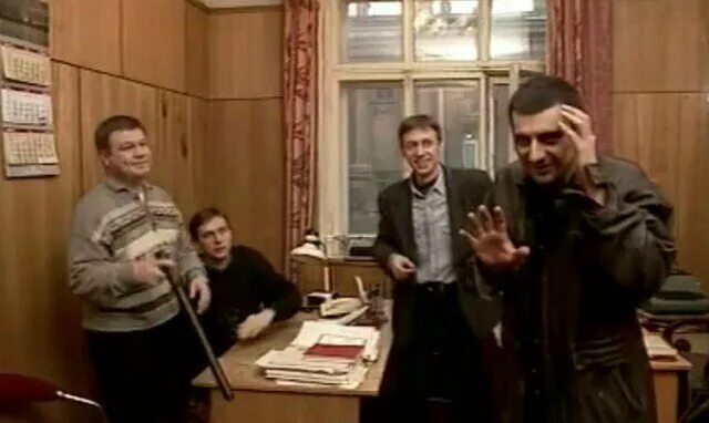 Фото: Улицы разбитых фонарей / Скриншот сериала "Улицы разбитых фонарей" (1997) 