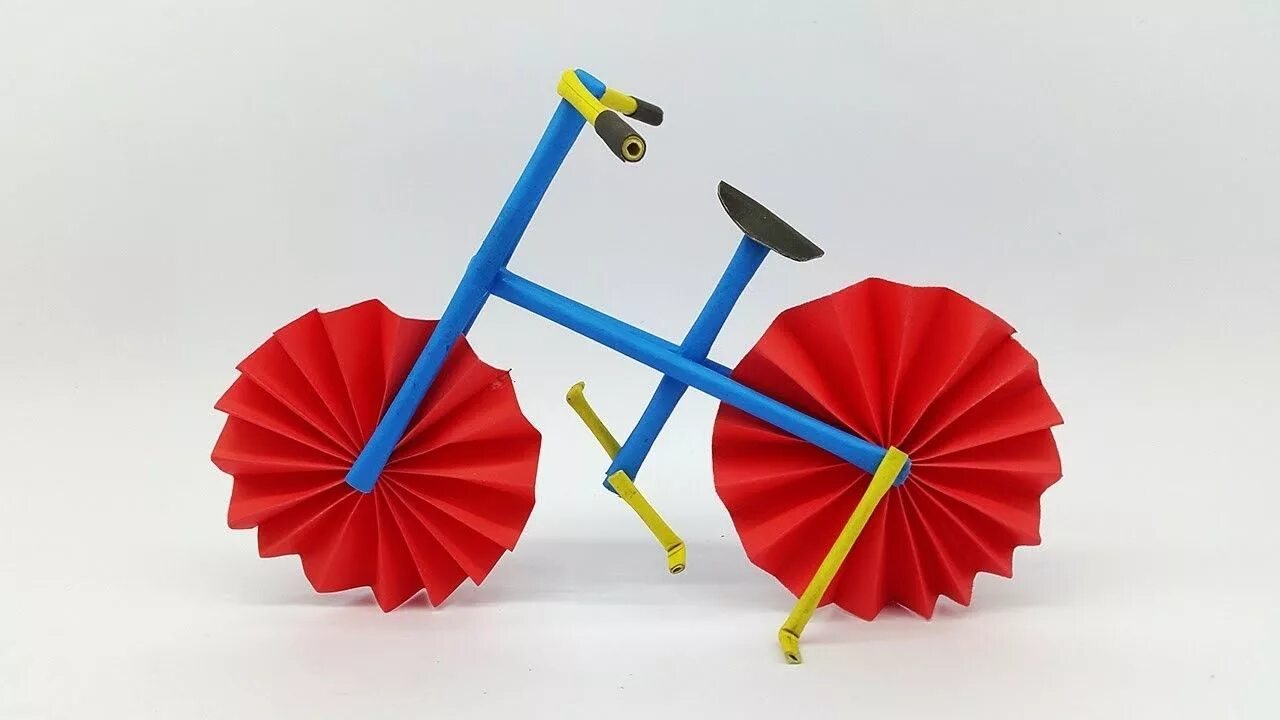 Поделка мой друг велосипед. Поделка велосипед. Велосипед из картона. Велосипед из цветной бумаги. Поделка велосипед для детей.