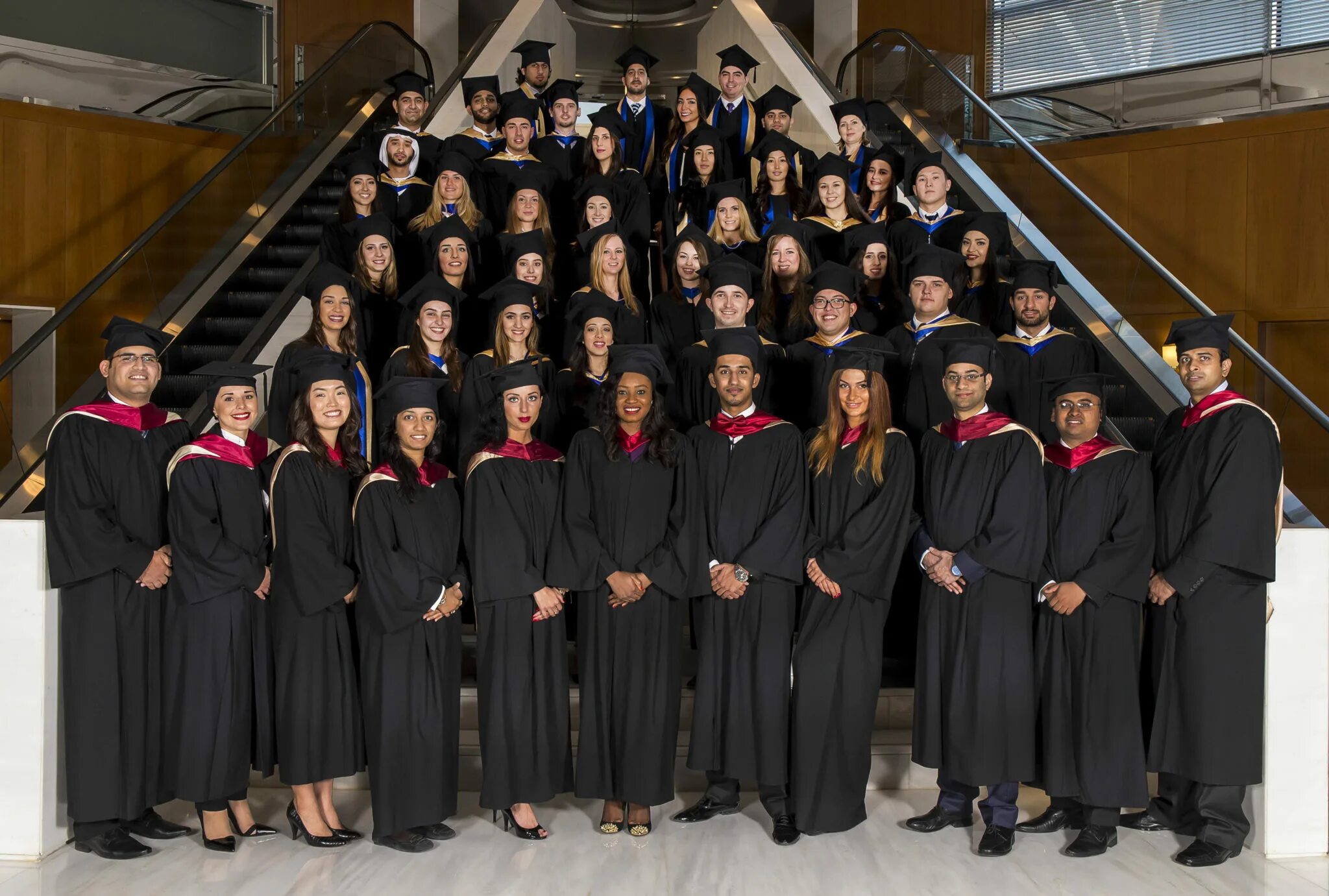 Обучение в оаэ. The emirates academy of hospitality management. академию гостиничного менеджмента дубай. университеты оаэ. школы в оаэ.