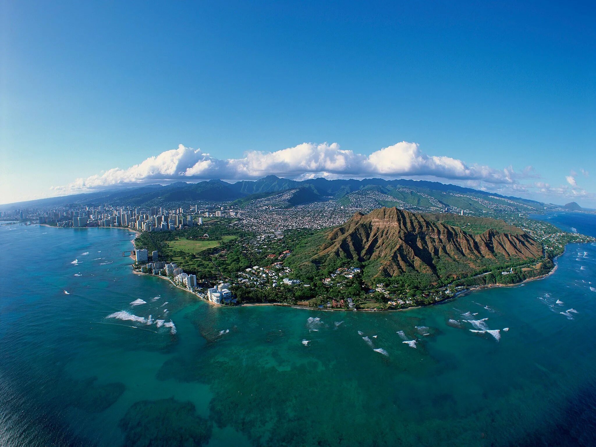 Самый большой остров сша. Хило город на Гавайских островах. Даймонд Хэд, Оаху. Даймонд хед Гавайи. Гонолулу остров Оаху.