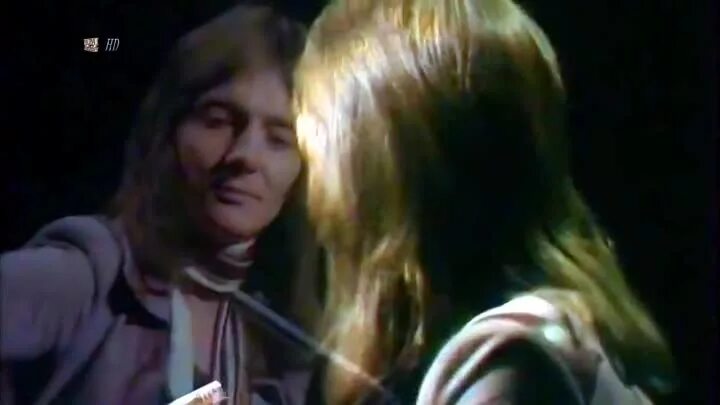 Крис норман я встретил тебя в кафе 1976г. Крис норман смоки золотые. Smokie i'll meet you at midnight. Smokie 1976. Группа smokie клип я встретил тебя в полночь.