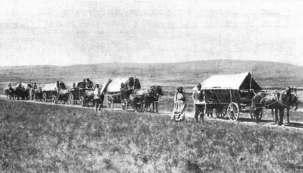 Переселение в начале 20 века. Столыпинские переселенцы в сибирь 1907. Крестьяне переселенцы сибирь 20 век. Столыпинские переселенцы в сибирь 1907. Крестьяне переселенцы сибирь 20 век.