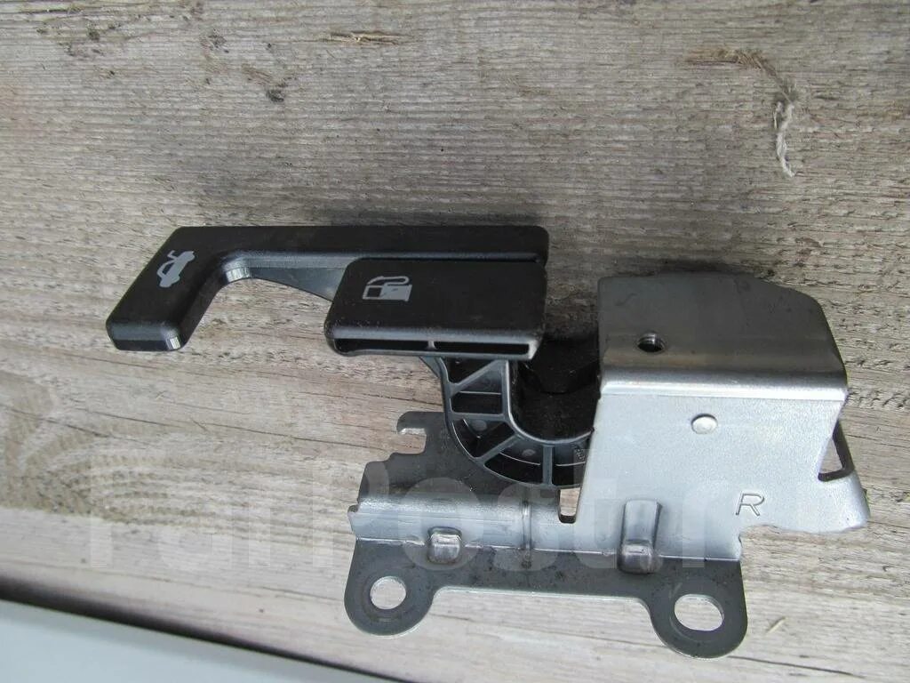 Ручка багажника Subaru Impreza хэтчбэк 03-05 gg2 gg3 - купить в Красноярске. Сос