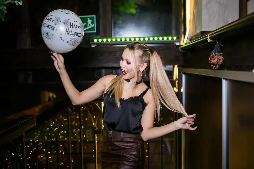 белый кролик екатеринбург кафе на вайнера. нью бар бар екатеринбург. улица малышева 29 екатеринбург. бар песни екатеринбург. екатеринбург нью бар 8 марта.