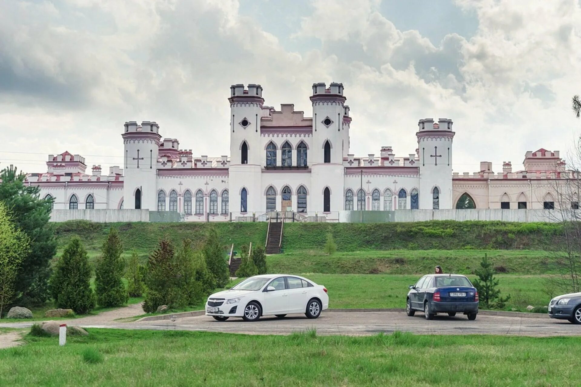 Дворец пусловских. Дворец пусловских (коссовский замок). дворец пусловских в коссово беларусь. дворец пусловских белоруссии внутри. замок пусловских в коссово.