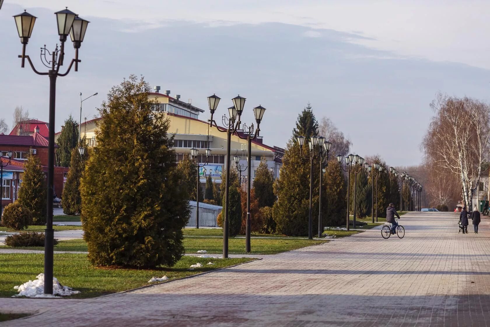 Город грайворон белгородской области. Парк Шухова Грайворон. Грайворон Белгородская область. Грайворон парк Петровская Круча. Грайворон Белгород.