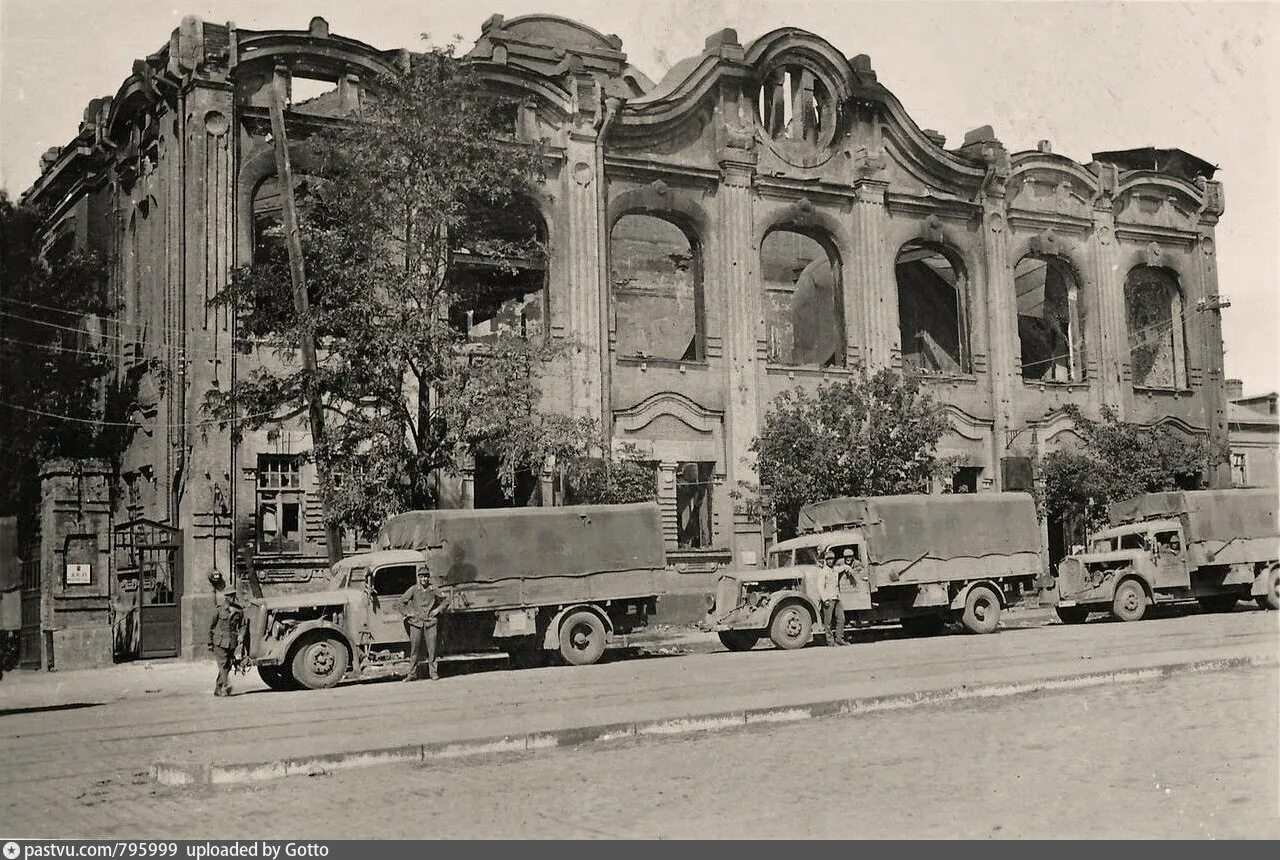 оккупация ростова на дону в 1941 и 1942гг. ростов на дону 1943. оккупация ростова на дону 1941. ростов на дону во время войны 1941-1945. ростов в военное время.