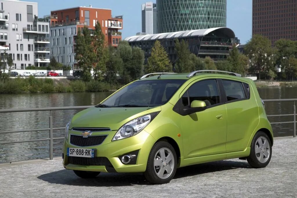 Недорогое качественное авто. Chevrolet Spark 2015. Chevrolet Spark 05. Chevrolet Spark m400. Chevrolet Spark 2011.