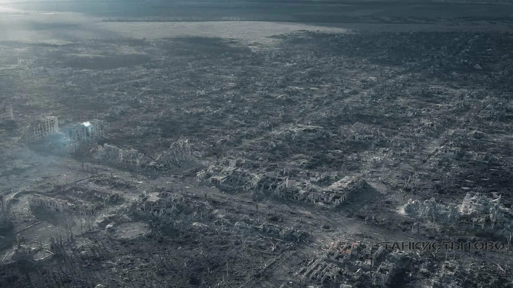 20 сентября 2025 г. Марьинка 2025. земля с высоты птичьего полета. разрушенный город. город с высоты.
