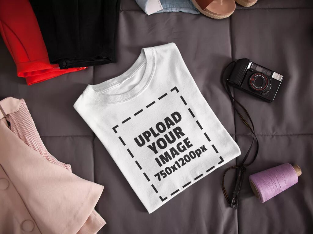 Shirt mockup. Мокапы футболок. Мокап одежда. Mock up футболки. Футболка на столе.