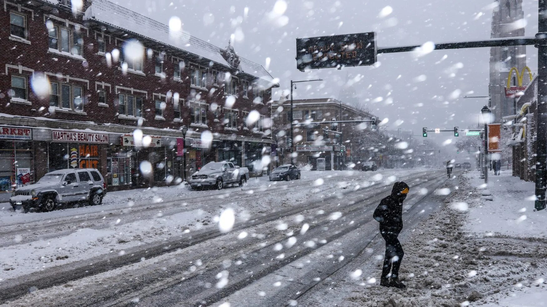 Как меняется погода зимой. Weather Snow. Денвер снег. Снег во Флориде. Климат Массачусетса зимой.