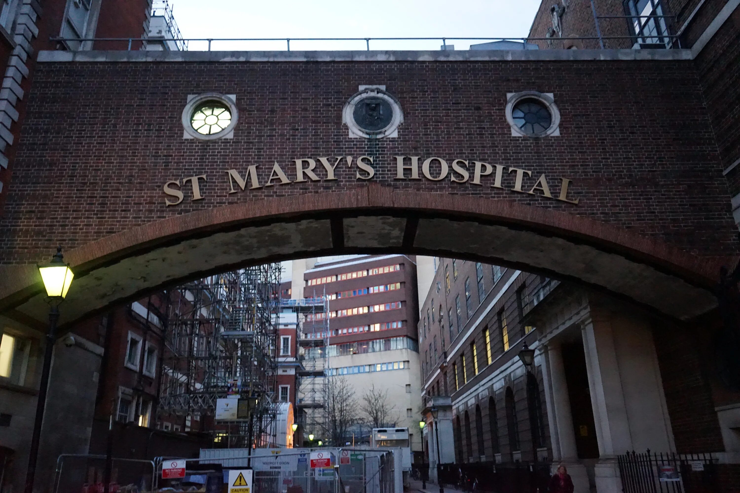 Saint mary's hospital usa. Госпиталь святой марии больницы великобритании. St marys hospital. St mary's hospital london. St mary's hospital фф.
