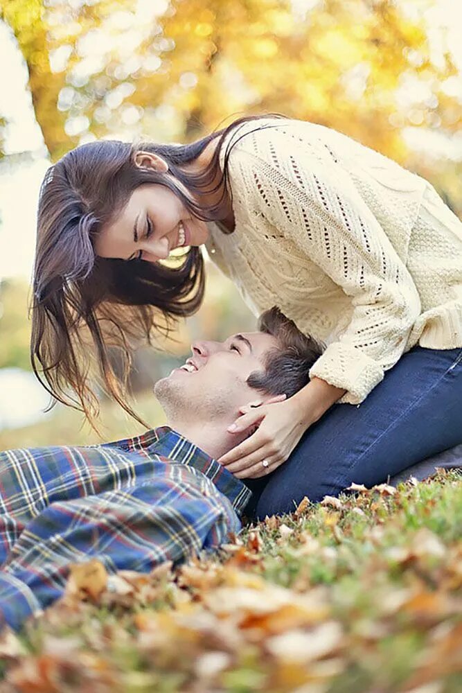 Natural couple. Фотосессия пары. Романтическая фотосессия. Пара любовь. Романтическая фотосессия на природе.