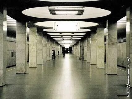 Станция метро орехово