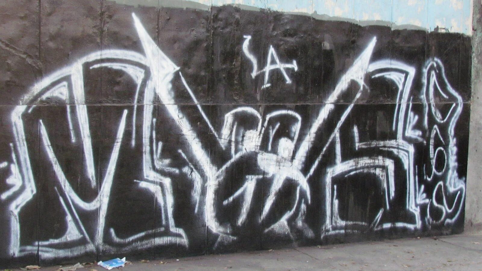 Mara Salvatrucha 13 граффити. Ms13 Graffiti. Теги районов