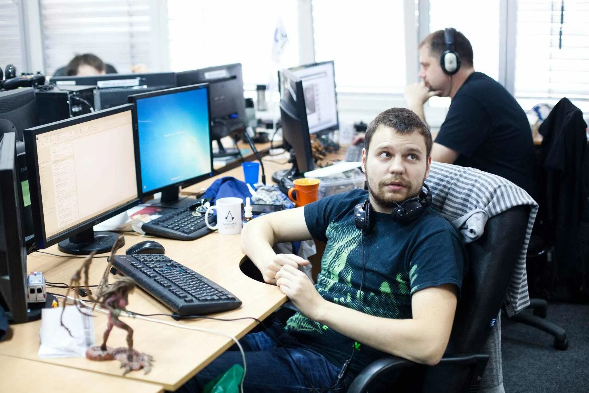 Профессия программист. Программистов в создании и. Программист фотосток. Современный программист. Программистов в создании и.