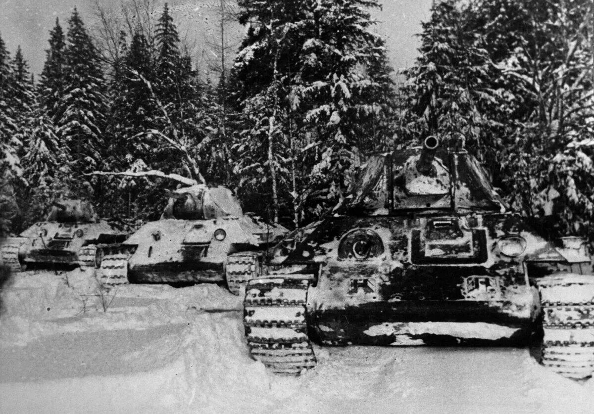 Контрнаступление красной армии под. Москва 5 декабря 1941. 5 6 Декабря 1941 г началось контрнаступление красной армии под городом. Т-34 битва за Москву. Разгром фашистов под Москвой 1941.