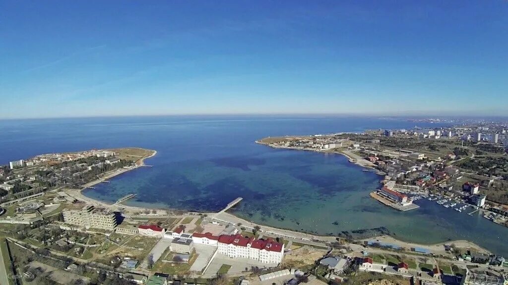 Пляж бухты Омега находится в Крыму, в Гагаринском.. Туристический портал ChitaTr