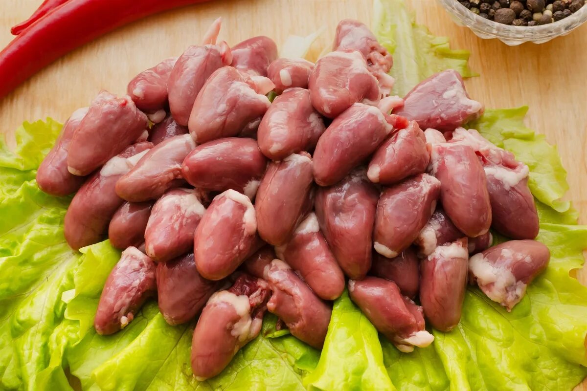 Готовим сочные куриные сердечки. Куриные сердечки. сердце regbyyjt. куриные сердечки готовые.