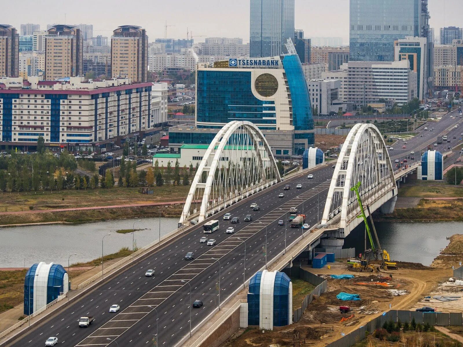 Мост через ишим. Нурсултан астана мост. мост атырау нурсултан. нурсултан город астана набережная.