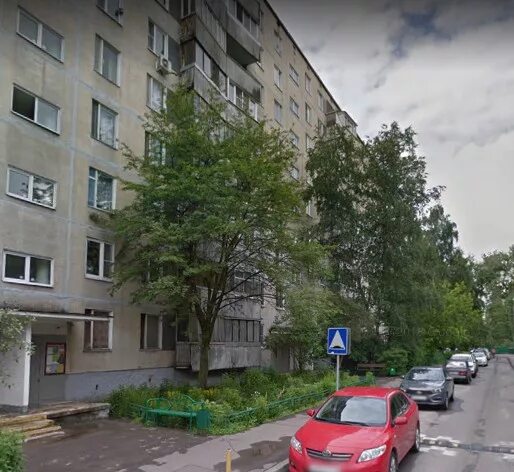 Зеленоград дом 3. Зеленоградская д 3. Зеленоградская 17 фото. Странный дом в зеленограде. Зеленоградская д 3.