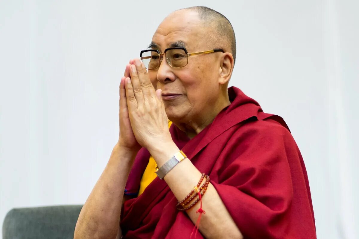 Духовный л. Далай лама. Далай лама 14. Его Святейшество Далай-лама 14. Тибетский монах Далай лама 14.