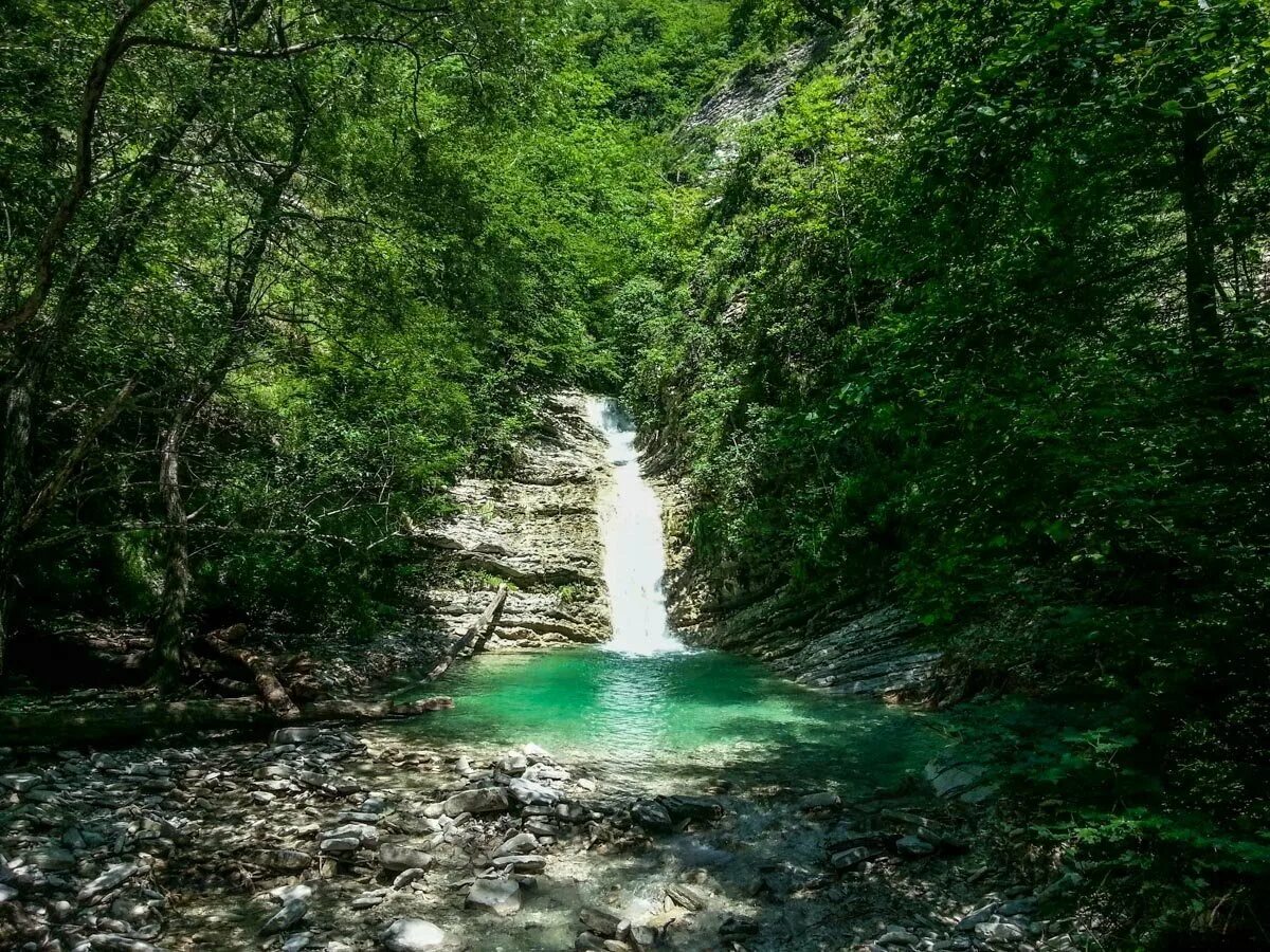 Водопад Наджиго Туапсе. Водопад изумрудный Мзымта. Река Бешенка красная Поляна. Водопады Дедеркой Туапсе.