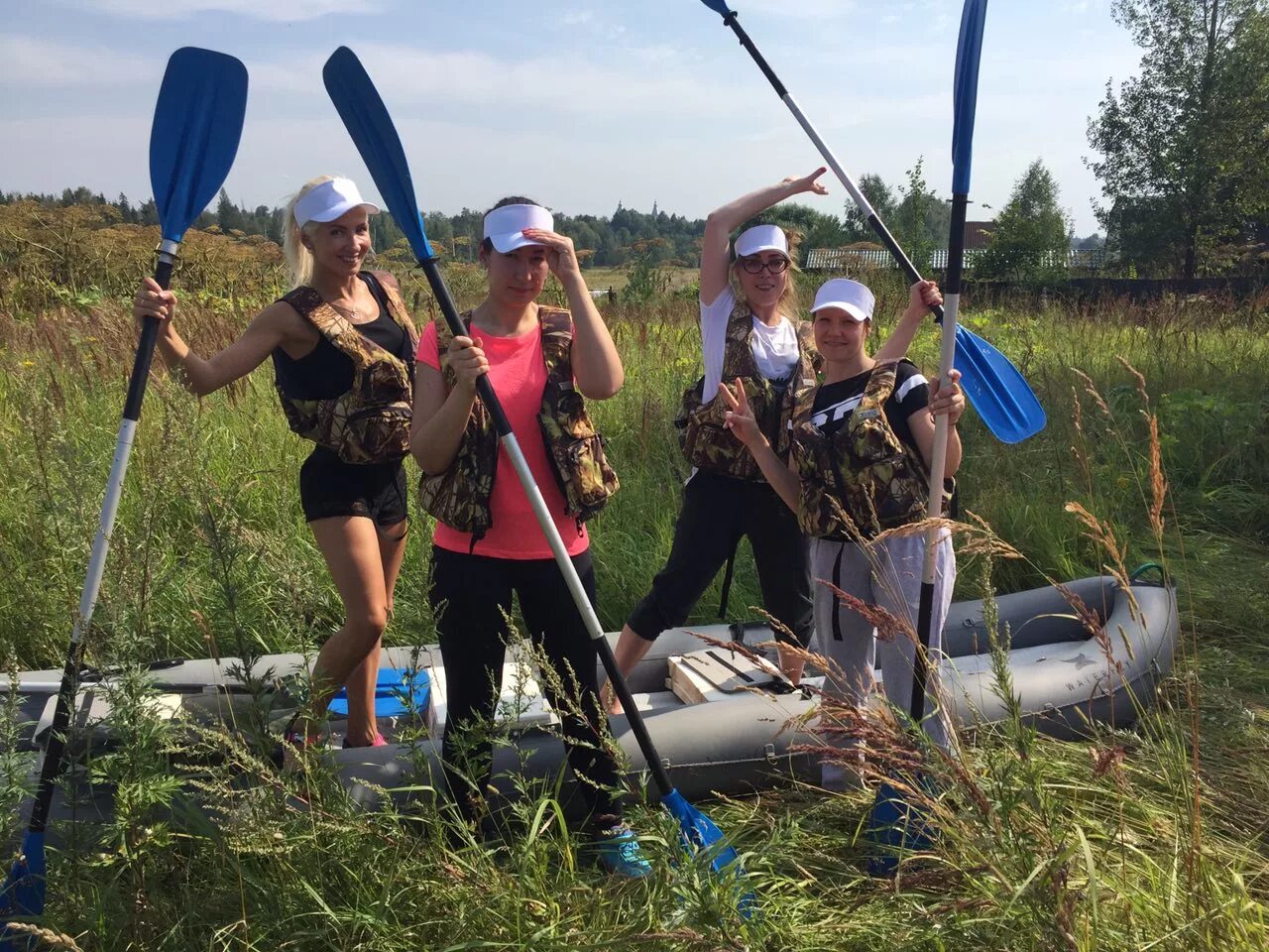 Голден таурус киржач. Киржач пугачева 6. Магазин молоток киржач. Сбербанк работает в субботу. Сплав на байдарках владимирская область киржач.