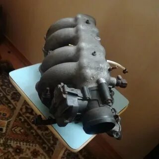 Впускной коллектор 405