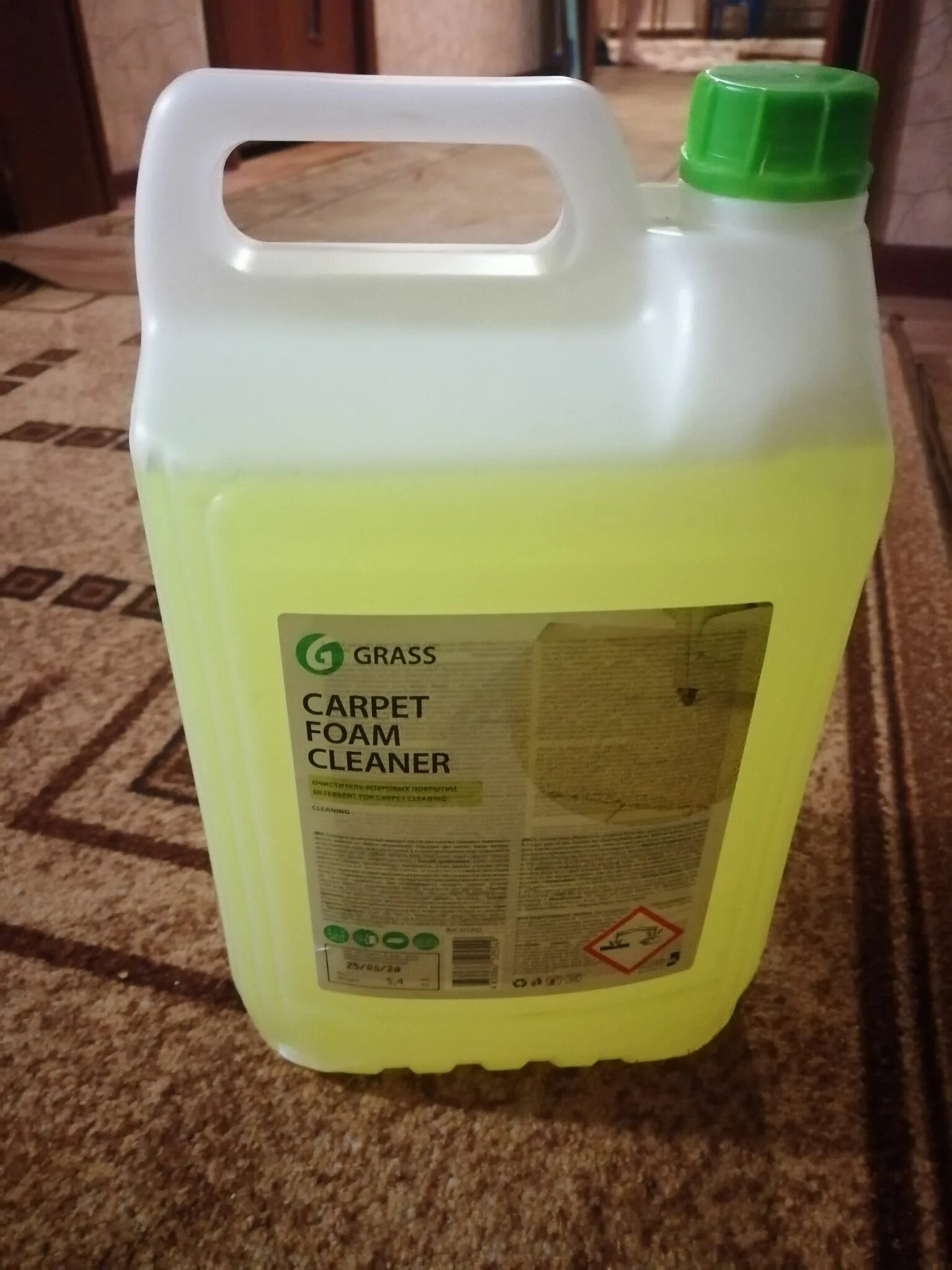 Грасс carpet foam cleaner очиститель ковровых покрытий 1л 12. Очиститель ковров carpet cleaner 1л grass 215100. Грасс carpet foam cleaner очиститель ковровых покрытий 1л 12. Grass очиститель ковровых покрытий "carpet foam cleaner" 1кг 215110. Grass carpet foam cleaner 215110.