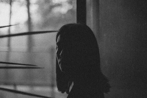 Empty note ghostly kisses перевод