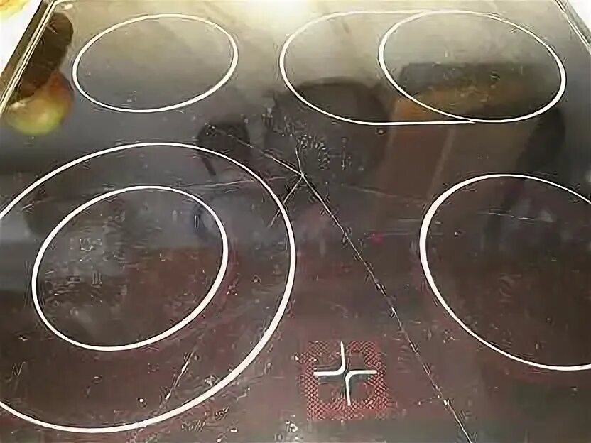 На варочной панели горит что делать