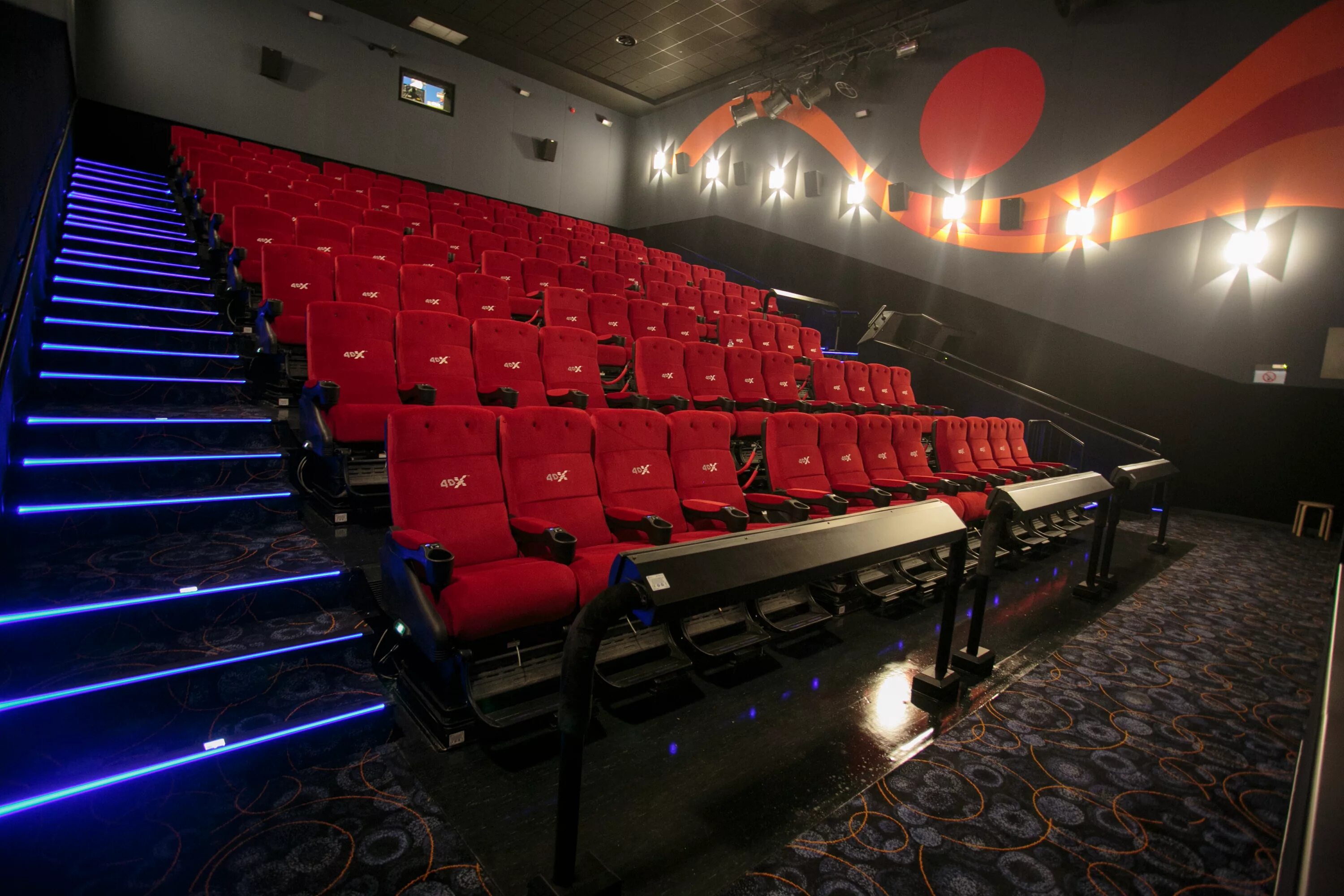 Синема сити сегодня. 4dx Синема парк. 4dx зал Синема парка. Синема парк Филион зал 4dx. Филион 4 зал.