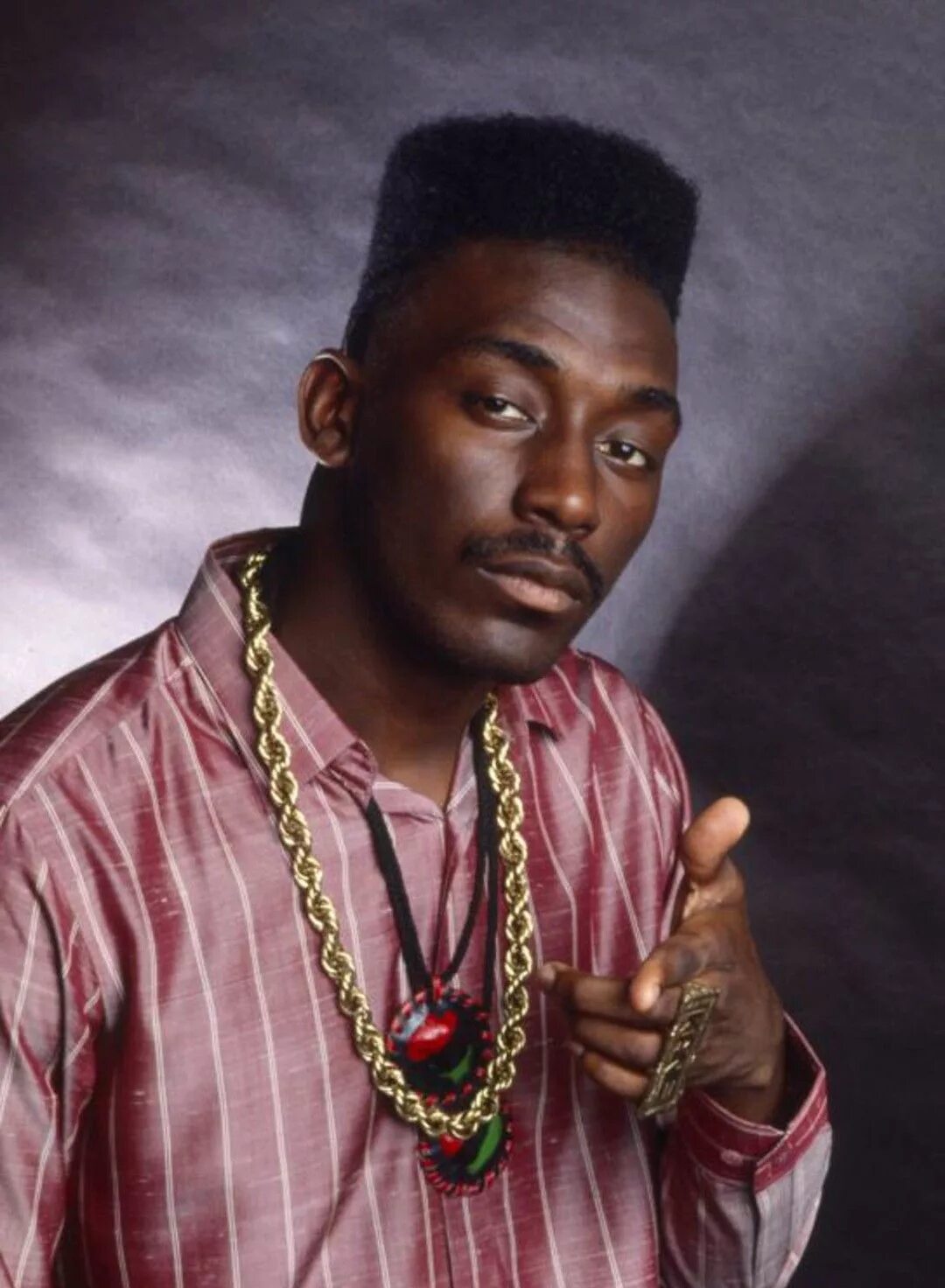 Сайта дэдди. Дэдди кейн. биг дэдди кейн. big daddy kane в молодости. большой папа кейн.