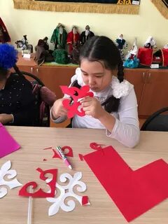 15 жасар жасөспірім қызға сыйлық