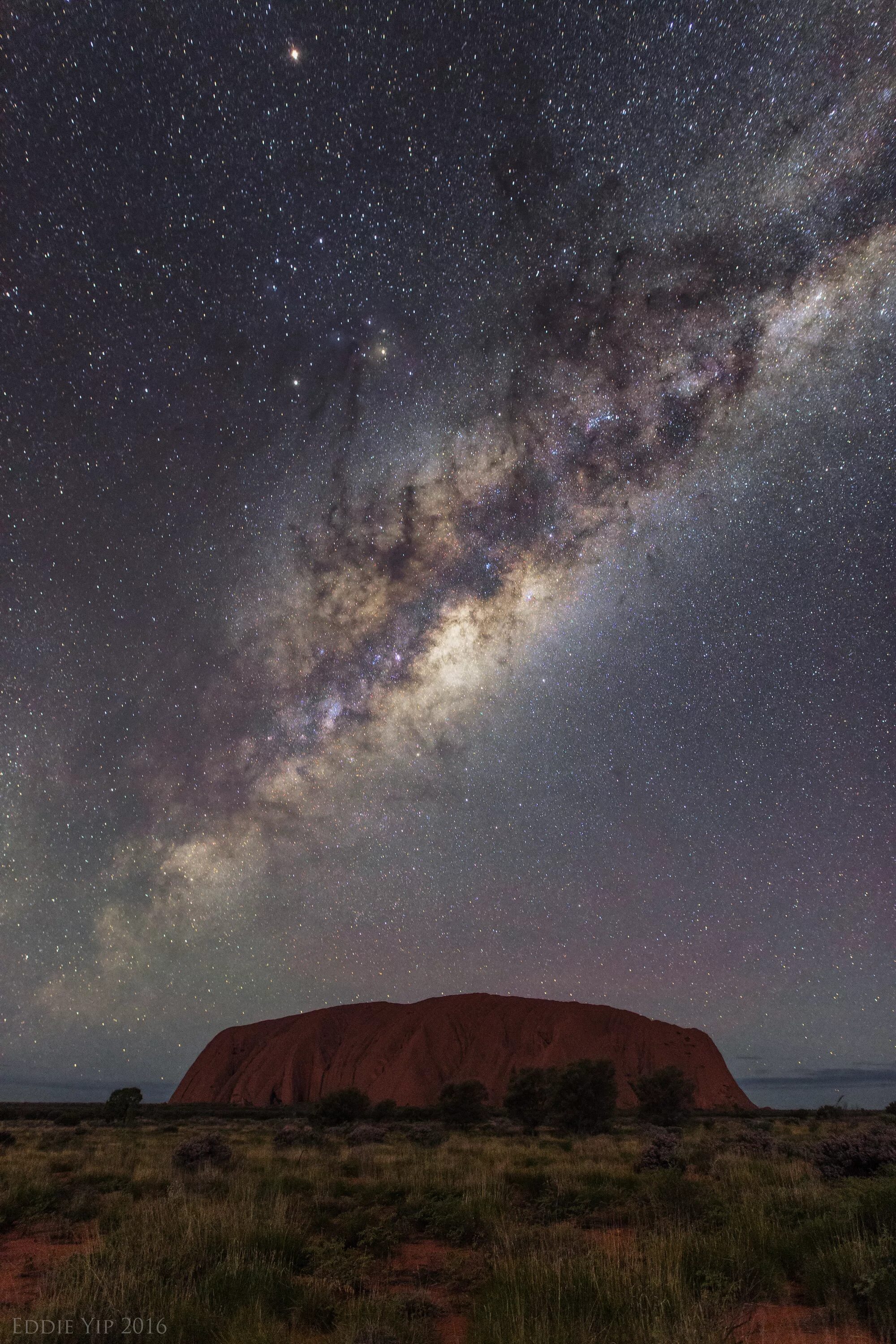 Откуда можно увидеть. Галактика Млечный путь невооруженным глазом. Млечный путь в Северном полушарии. Млечный путь с земли. Звездное небо в Австралии.