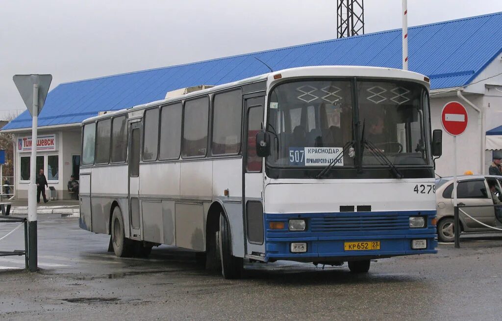 Расписание автобусов тимашевск приморско. Автовокзал Приморско Ахтарск. Автобус Приморско-Ахтарск Краснодар. Тимашевск Приморско Ахтарск автобус. Тимашевский автовокзал.