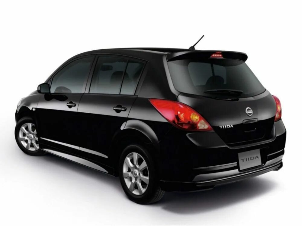 Nissan tiida 2009. Nissan tiida (1g). Ниссан тиида 2012 белая. Ниссан тиида 2003. Ниссан тиида объем.