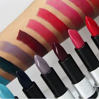 Помада make up