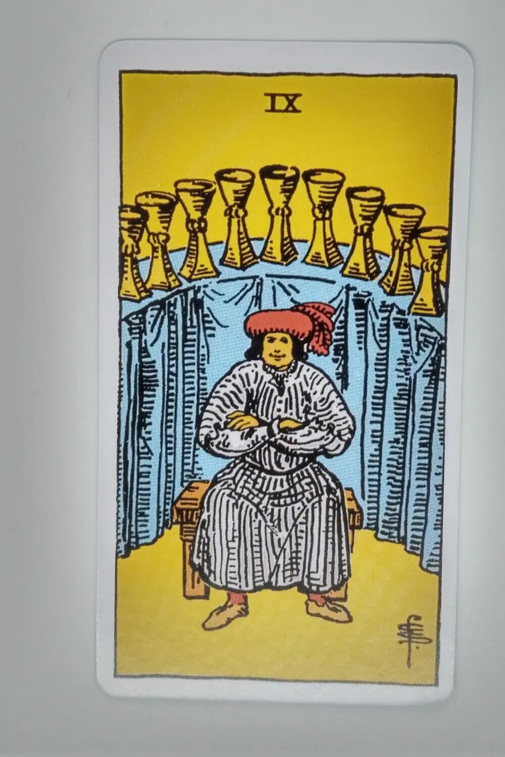 Значение карт таро 9 кубков. 9 кубков таро уэйта. девятка чаш таро уэйта. карты таро девятка кубков. девятка кубков уэйт.