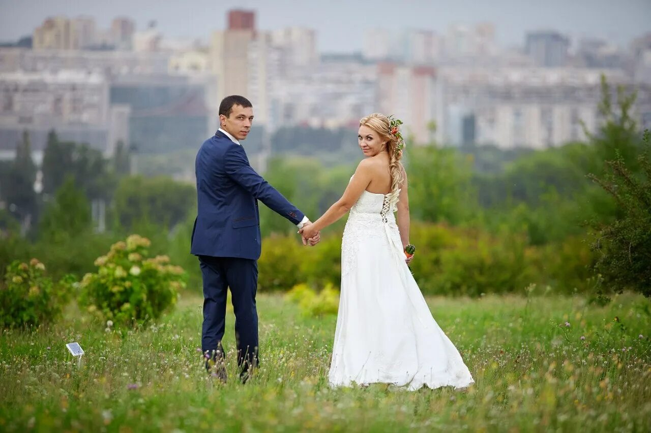 Свадебный белгород. Фотосессия в белгороде свадьба. Четыре свадьбы белгород. Оксана белоковаленко. Ривьера белгород свадьба.