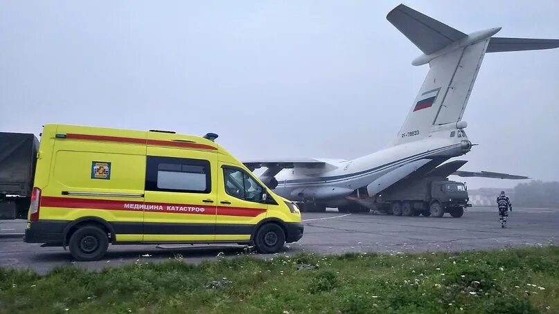 Экстренная перевозка. Самолеты медицины. Красивые фото медицинской авиации Новосибирска.