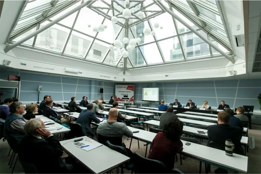 Организация конференций и выставок. The conference taking place. Boss conference фото. Профессия talent менеджер. Второй международной конференции женщин.